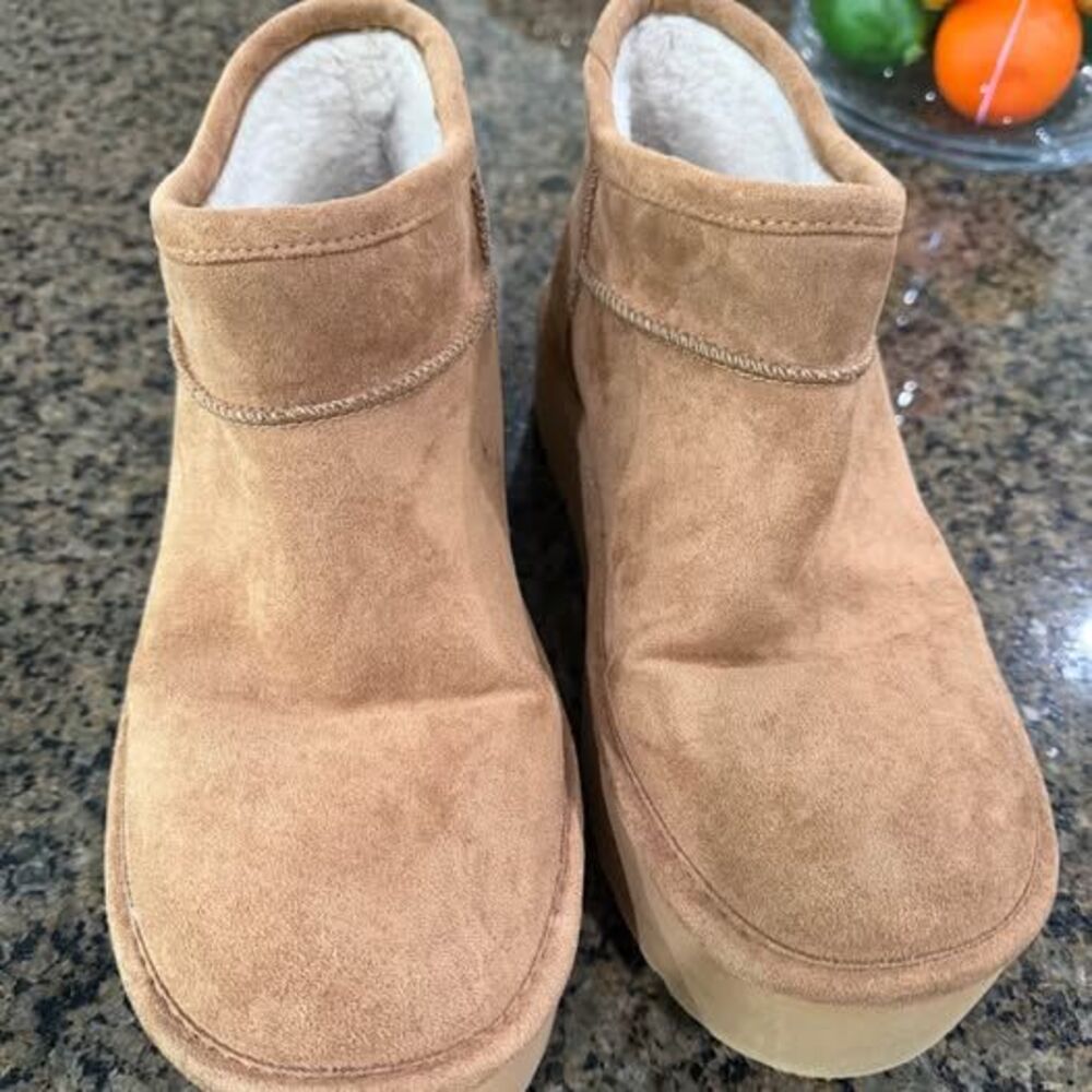 Madden Girl Embracce Cozy Mini Platform Booties Tan Suede Women's Size 9.5